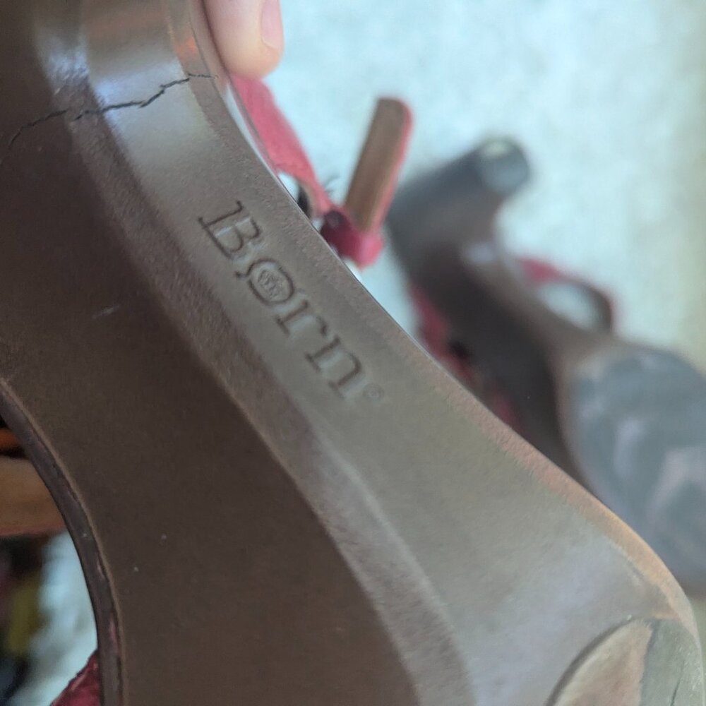 Born Heels Size 8 Flower/Rose Detail - Picture 7 of 9